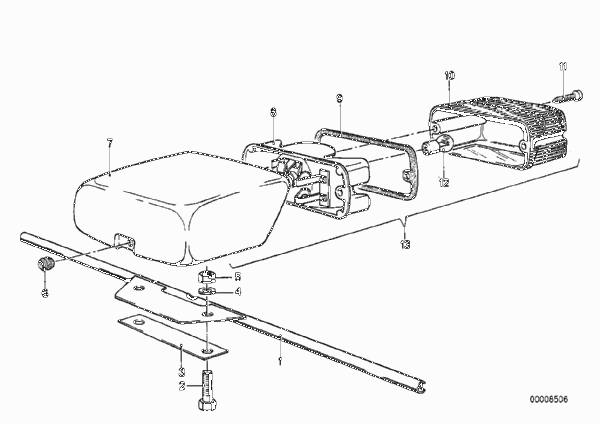 Детали блока задних фонарей для BMW 2474 R 100 /7T 0 (схема запчастей)