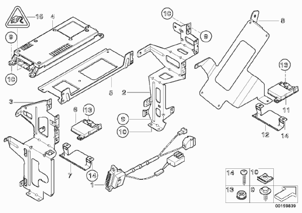 Детали SA 630 в багажнике для BMW E46 330xi M54 (схема запчастей)